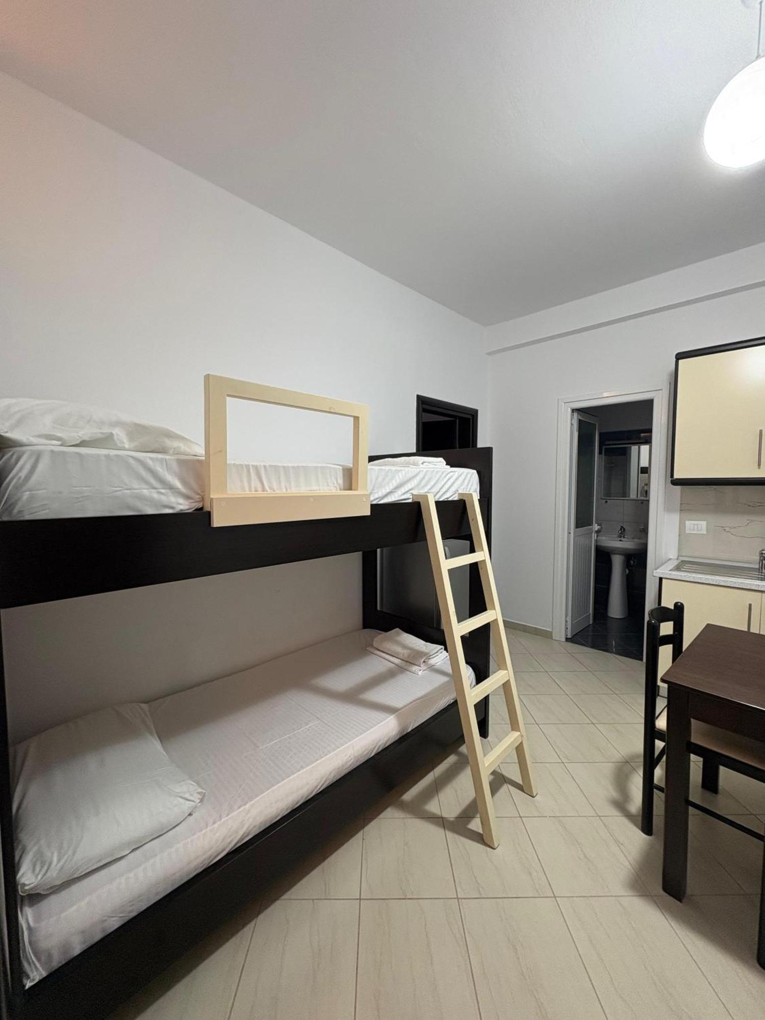 Xhonis Apartments Ksamil Extérieur photo